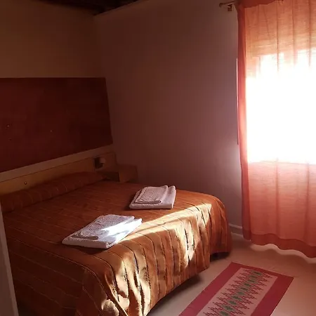 Guest house Il Cortiletto 3*